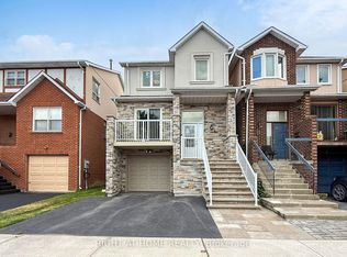 9 Festival Dr, Toronto, ON M2R3T9