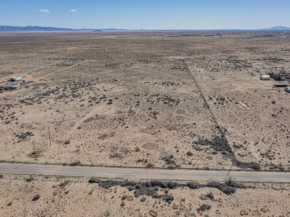 72 Ricardo Rd, Belen, NM 87002