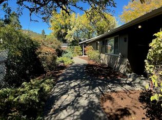 1408 SW G St, Grants Pass, OR 97526