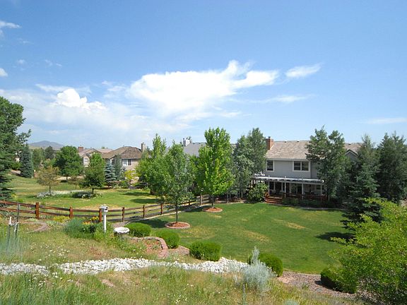 Large, private, fenced backyard