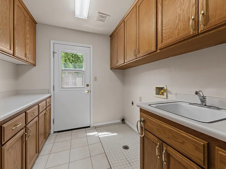 6016 Kings Canyon Dr — Photo 34