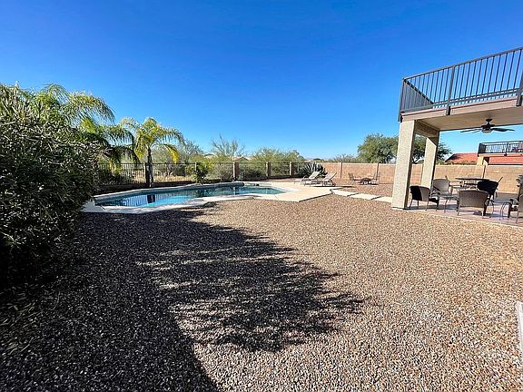 4th image of 580 E Sterling Canyon Dr