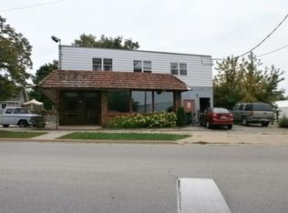 109 S Concord Rd, Oconomowoc, WI 53066