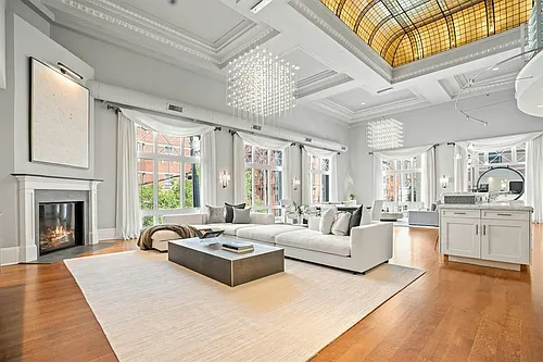 313 1st St #PENTHOUSE Photo 1