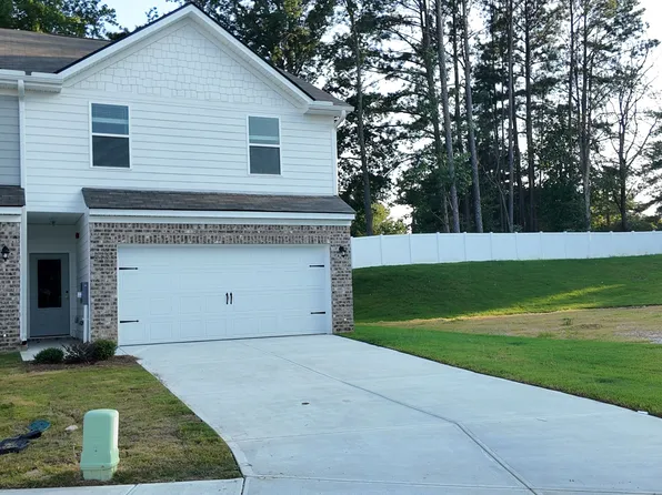 5455 Biltmore Dr, Atlanta, GA 30349
