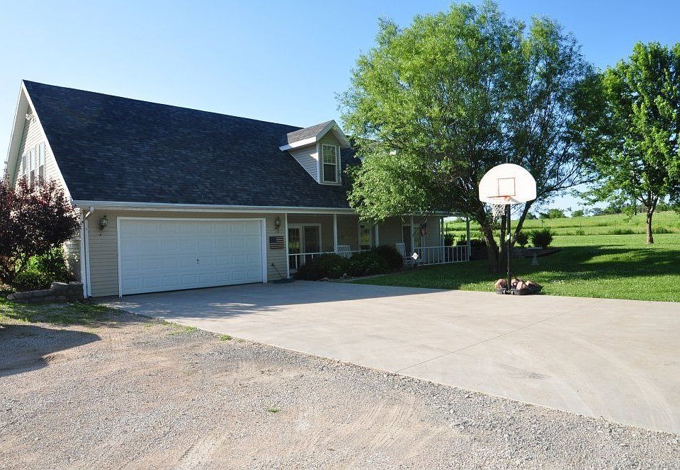 For Sale: 14520 126th RD, Hoyt, Kansas 66440