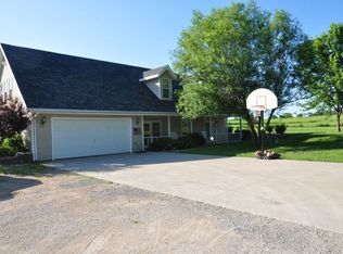 14520 126th Rd, Hoyt, KS 66440