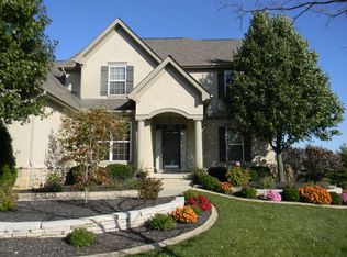 3421 Abbey Knoll Dr, Lewis Center, OH 43035