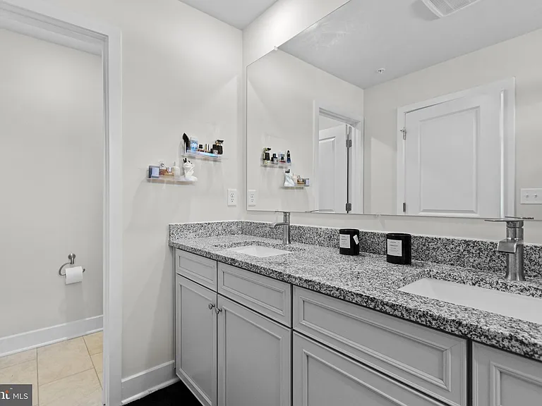 10893 Drummond Pl — Photo 16