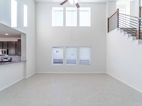 5th image of 231 Arches Dr