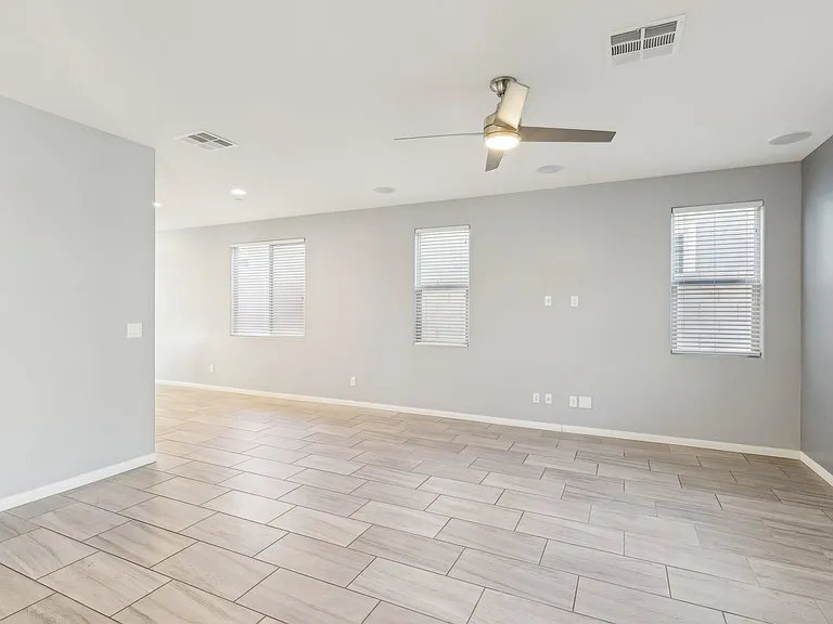 457 Cornelius Kelly Ave — Photo 5