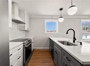 36 Evarts St #1, Newport, RI 02840