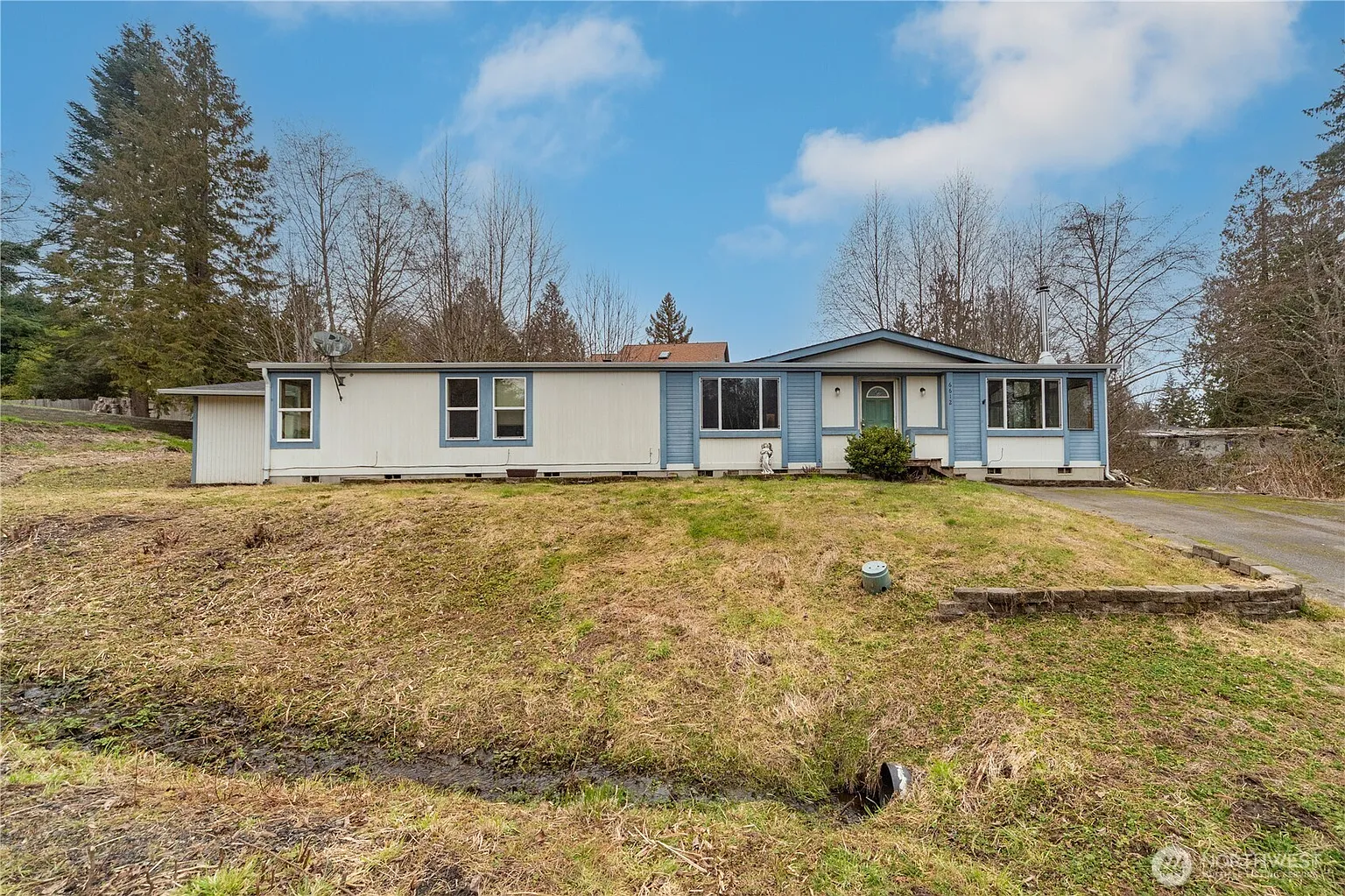 6612 NE Pear Street photo 1