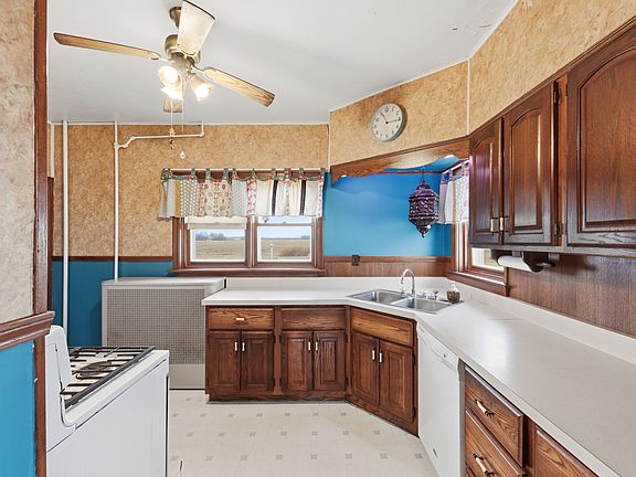 3rd image of 7130 N Thomas Rd