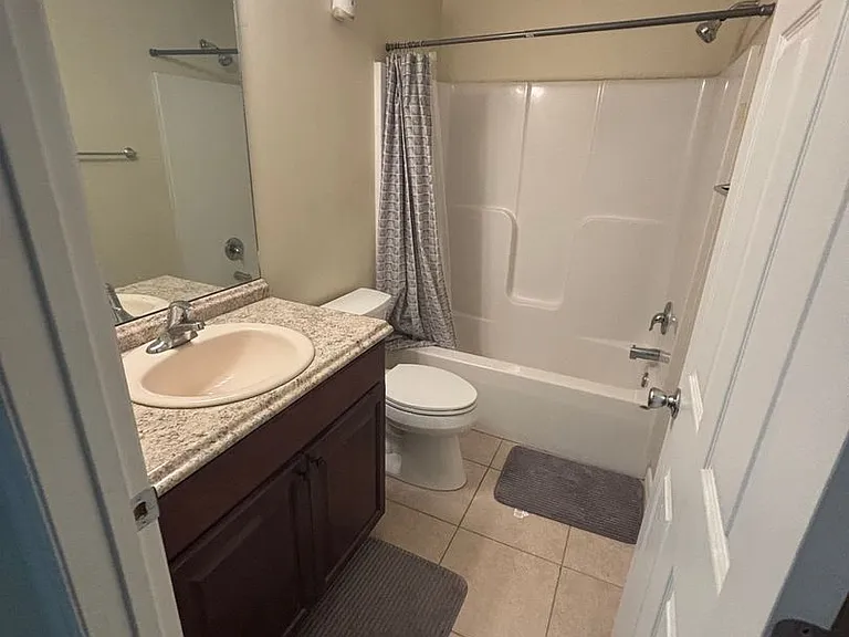 508 SE 11th Ave — Photo 16