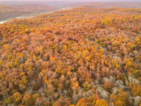 2821 Panarama Ln, Barnett, MO 65011