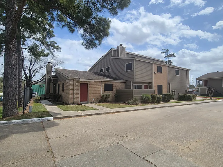 Trailing Vine Apartments — Photo 27
