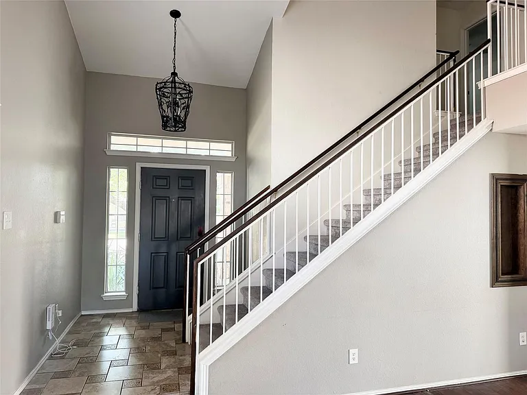 11715 Raymond C Ewry Ln — Photo 4