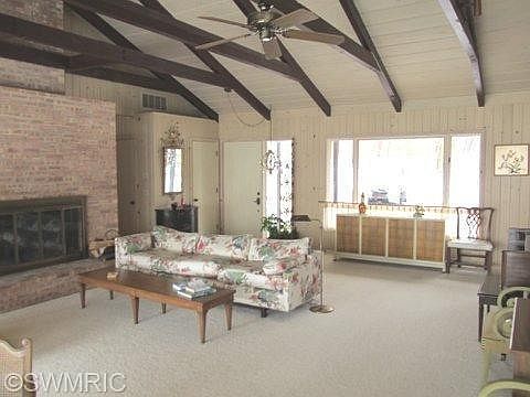 2nd image of 10422 Gull Hills Dr
