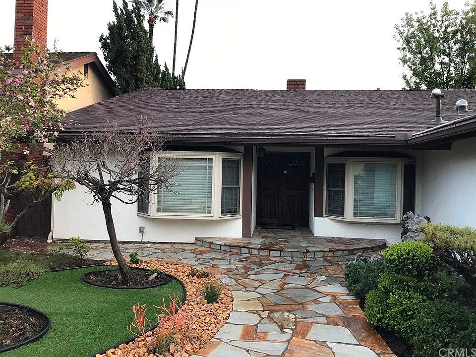 1st image of 2760 Diana St