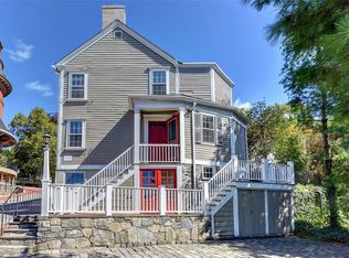 28 Planet St, Providence, RI 02903