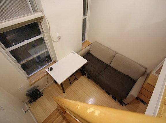 4th image of 133 W 15th St APT 10