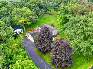 W5641 Lakeville Rd, Walworth, WI 53184