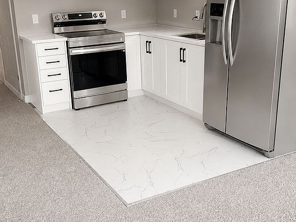 2nd image of 39 Broadacre Dr #Basement