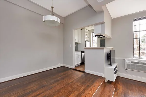 Sold by Exit Kingdom Realty | media 28