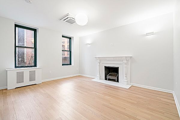 1st image of 112 E 17th St #2E