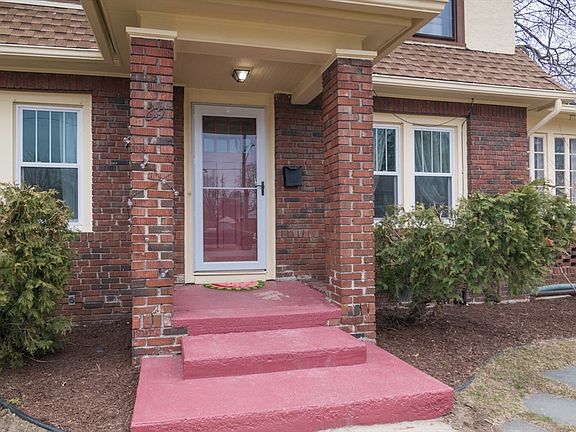 2nd image of 69 Belvidere St