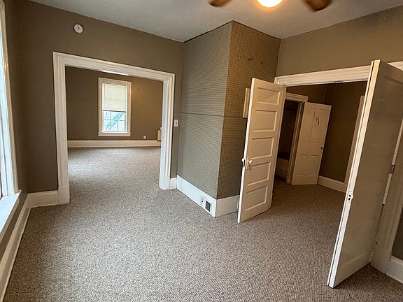 3rd image of 306 Carroll St Unit 3