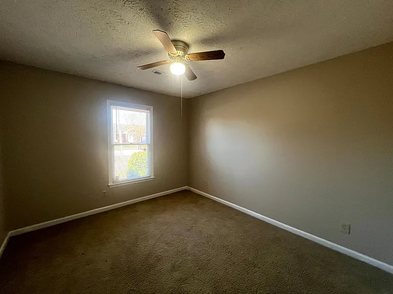 2857 Chillingworth Dr — Photo 13
