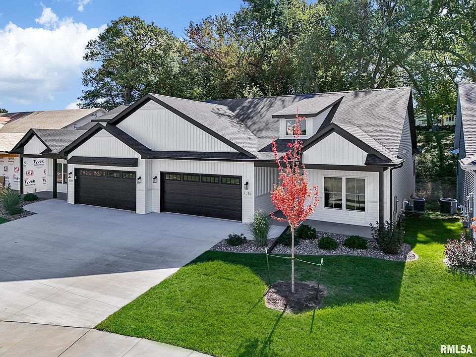 1st image of 1319 Heights Ct
