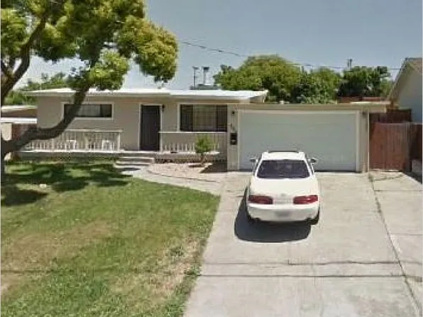905 E Meadow Ave, Pinole, CA 94564