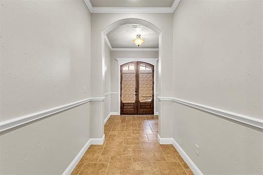 3rd image of 112 Winding Brook Dr