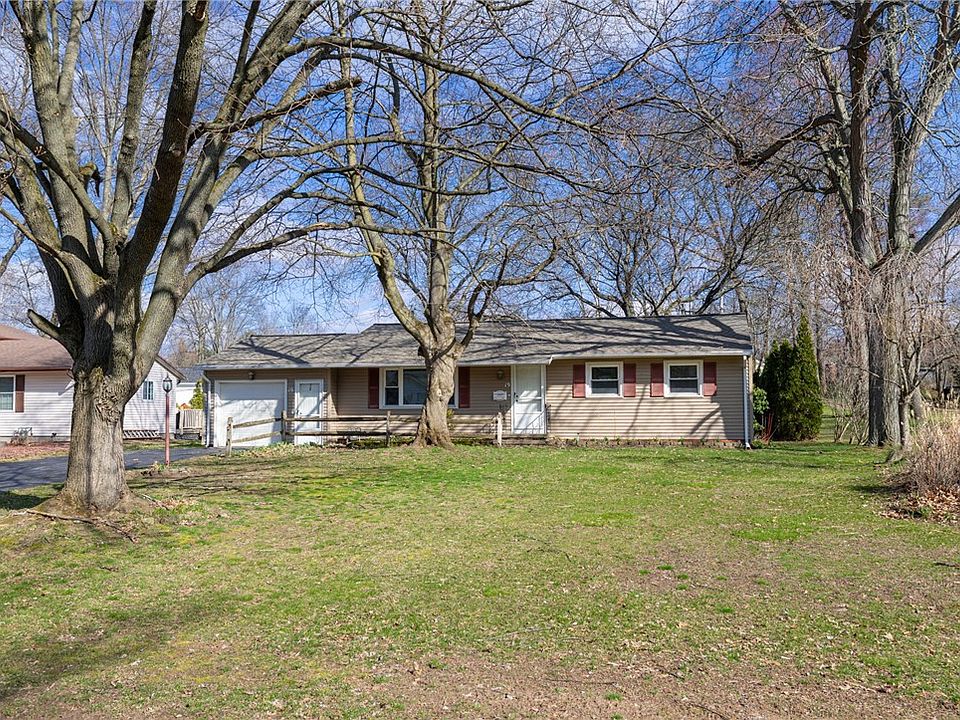 1st image of 19 Berna Ln