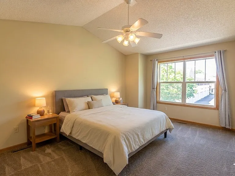 1591 Woodlynn Ave #2 — Photo 6