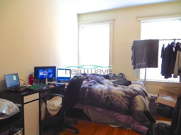 5th image of 109 Queensberry St APT 10A