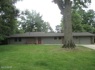 12 Orchard Dr, Centralia, IL 62801