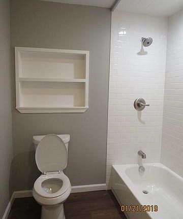 3rd image of 1024 W Woodlawn Ave APT 6