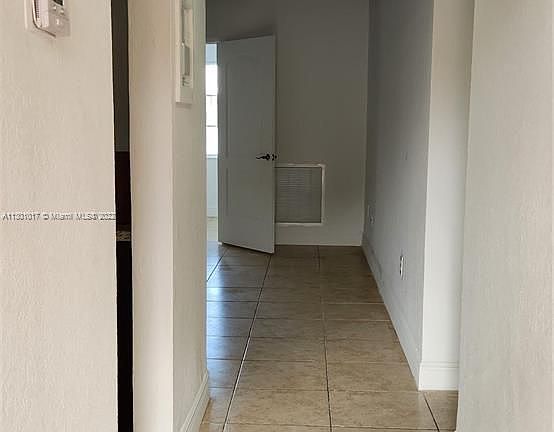 3rd image of 303 NE 187th St APT 702