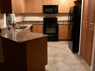 622 SE 32nd St, Cape Coral, FL 33904