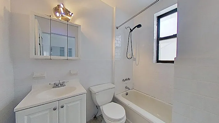 Rented by Bond New York | media 10