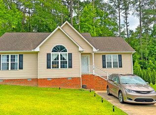 951 S Bay Dr, Sanford, NC 27332