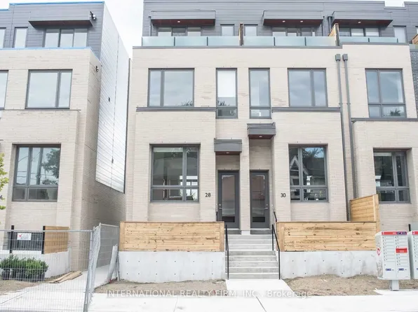 28 Perth Ave, Toronto, ON M6R 0A8