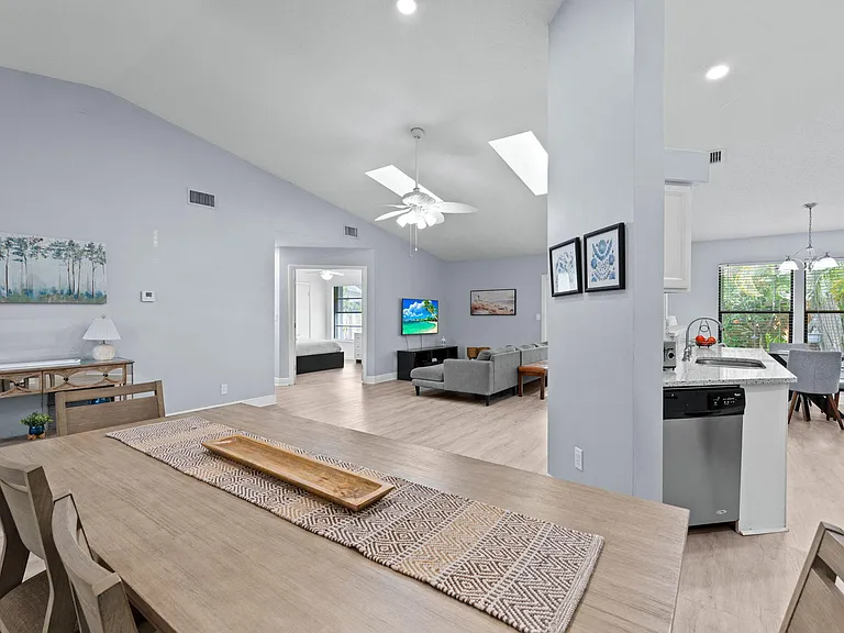1599 Bayridge Pl — Photo 7