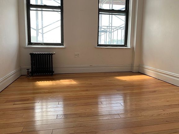 4th image of 21-81 38th St #36