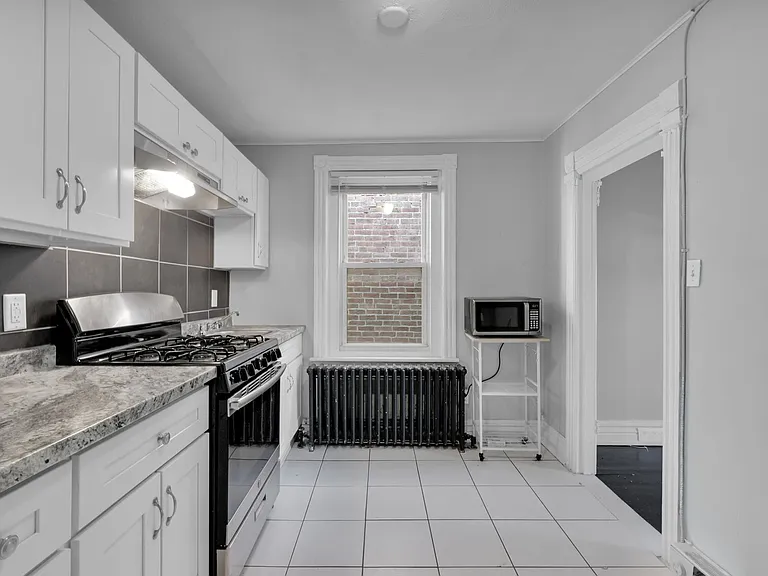 1409 W Linden St — Photo 9
