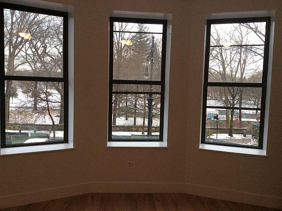 4th image of 174 Prospect Park W #2R